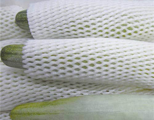 云南水果網(wǎng)套的具體特點(diǎn)：重量輕，有一定堅(jiān)固性